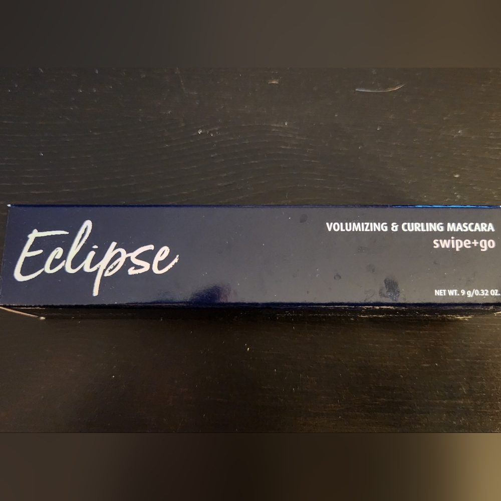 lune+aster Eclipse Volumizing Mascara in Jet Black